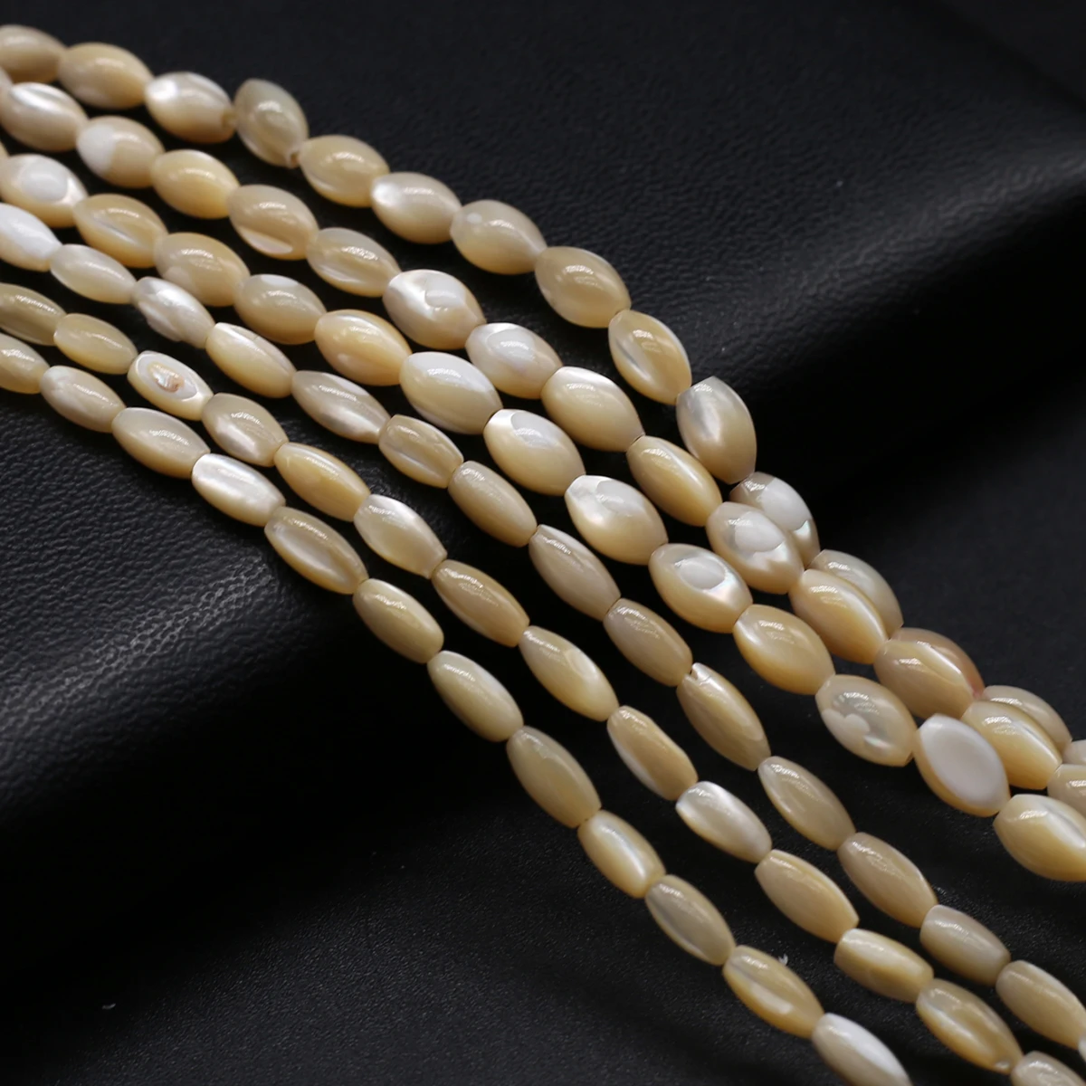 

Fine Natural Freshwater Shell Beads Rice Shape Polished Art Bead for Trendy Jewelry Making Diy Women Bracelet Necklace Findings