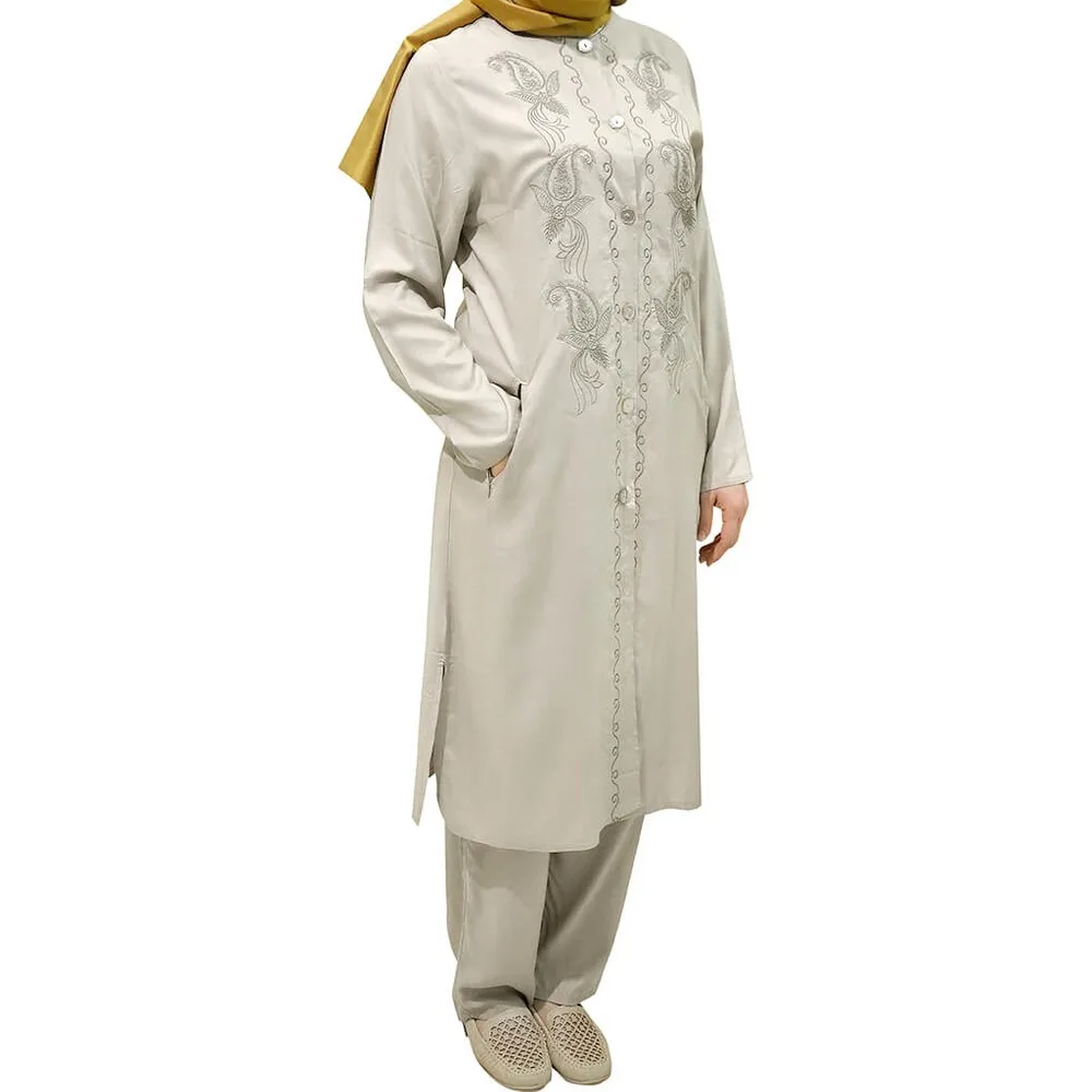 

Бежевое платье Dorlie