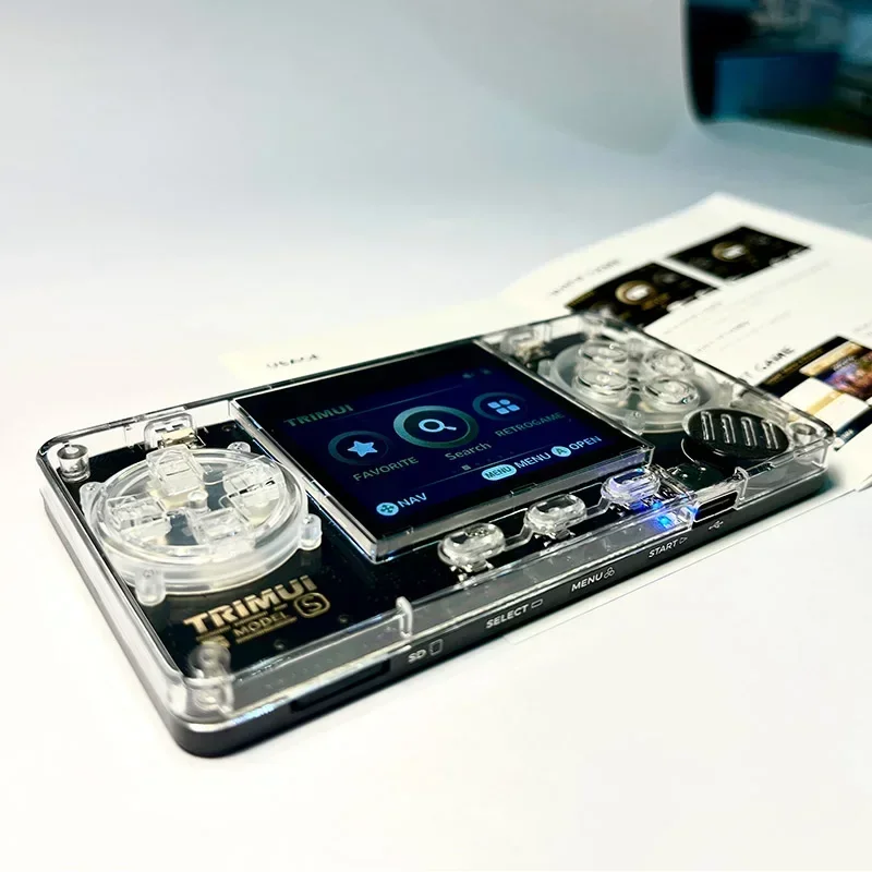 Trimui Model S Мини-ручной игровой автомат с прозрачным корпусом чрезвычайно 2-дюймовый