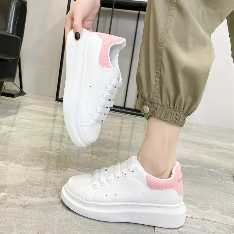 2023 Spring and Autumn New Men's and Women's Casual Sports Shoes Classic Breathable Thick Sole Female Student Travel Shoes