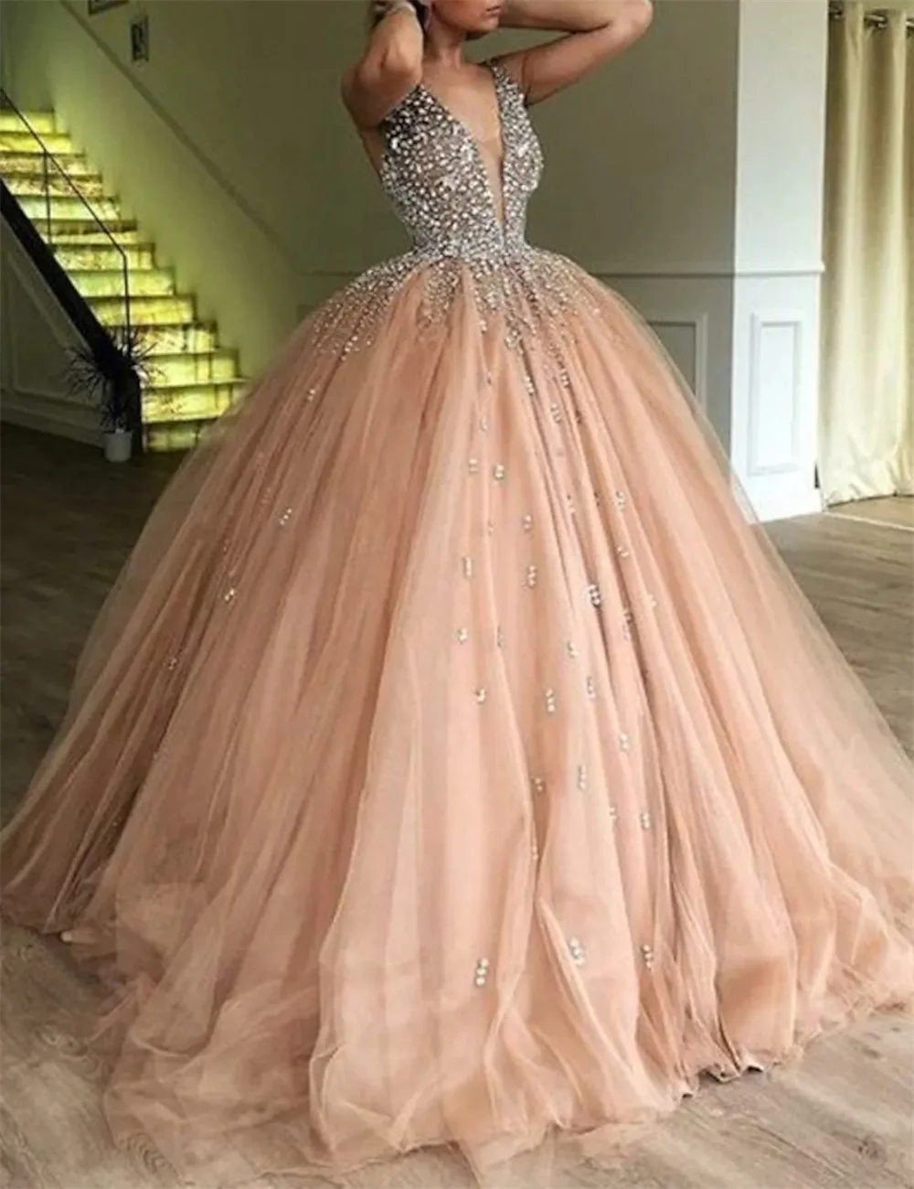 

Ball Gown Evening Dresses Sparkle Shine Dress Quinceanera Floor Length Sleeveless V Neck Satin with Crystals Sequin 2023 Prom