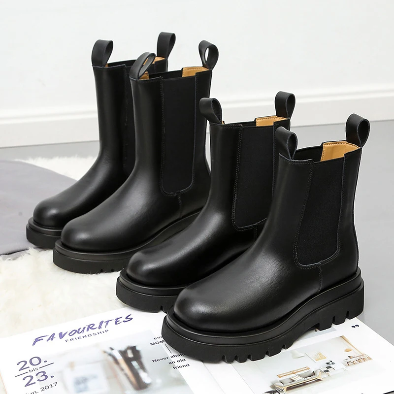 Купи QUIM Chelsea Boots Chunky Boots Women Winter Shoes PU Leather Plush Ankle Boots Black Female Autumn Fashion Platform Booties за 1,693 рублей в магазине AliExpress