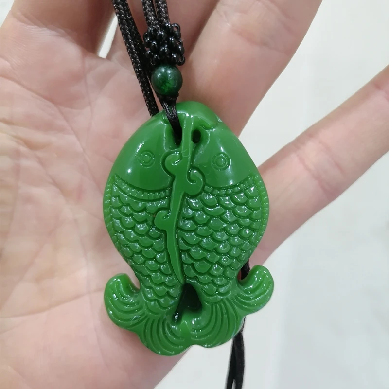 

Natural Jade Green Hand Carved Carp Pendant Fashion Jewelry Men's and Women's Fish Necklace Gift Accessories
