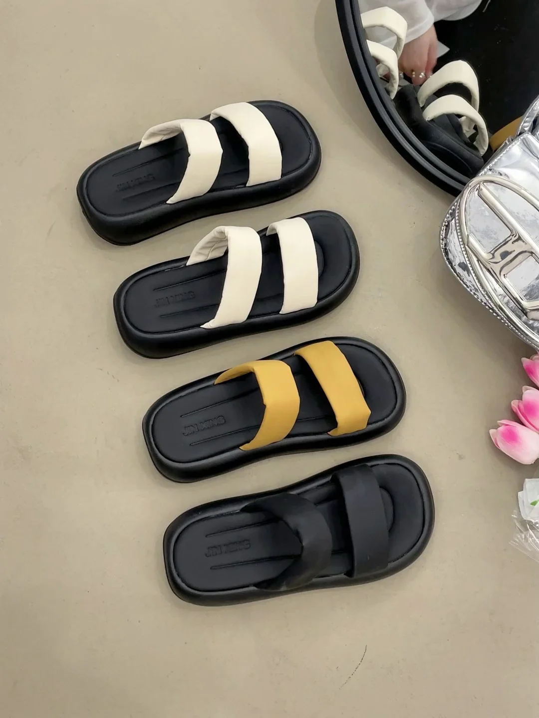 

Женские шлепанцы из ПУ кожи, на платформе, без застежки