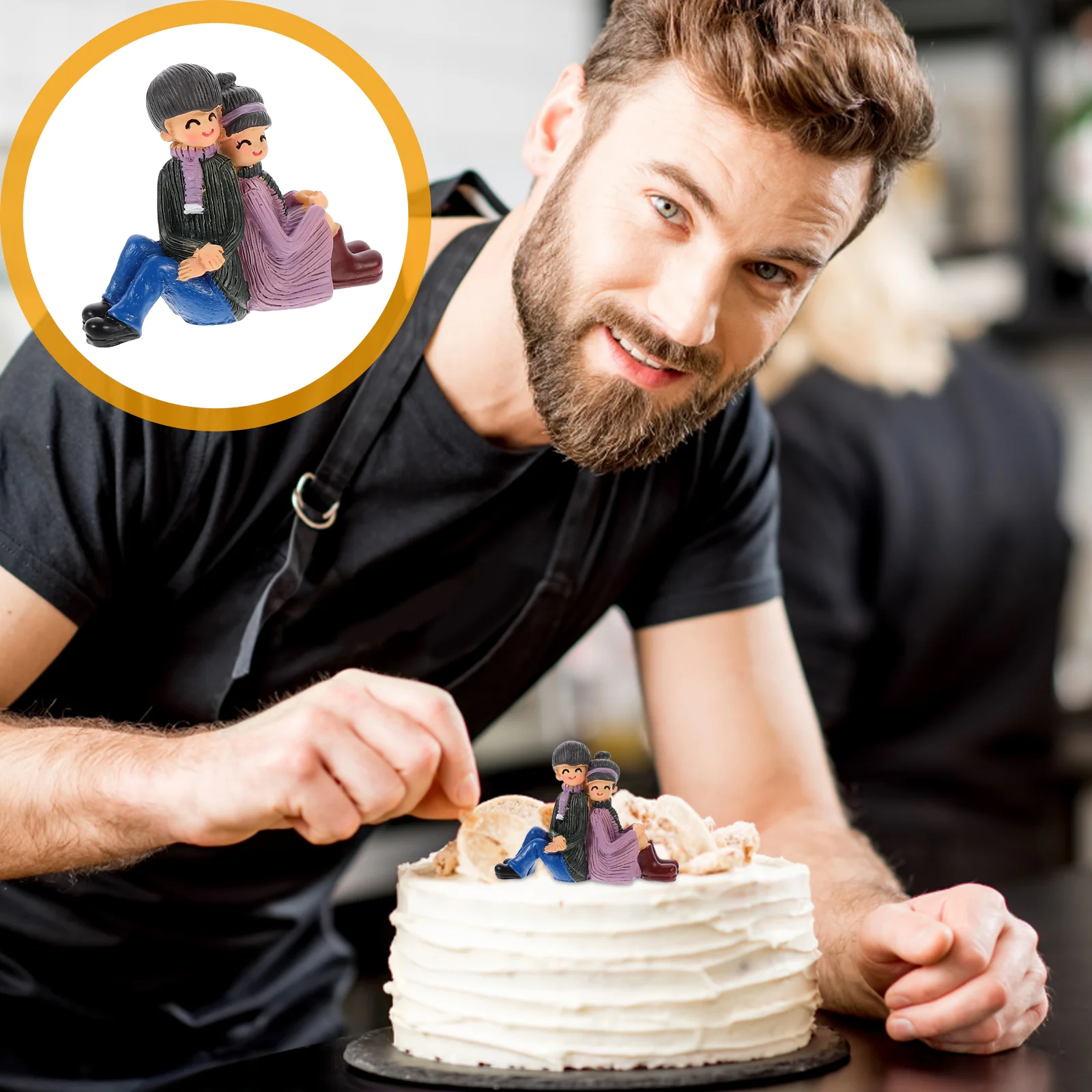 

2pcs Miniature Couple Figurines Doll Micro Landscape Ornaments Cake DIY Decor