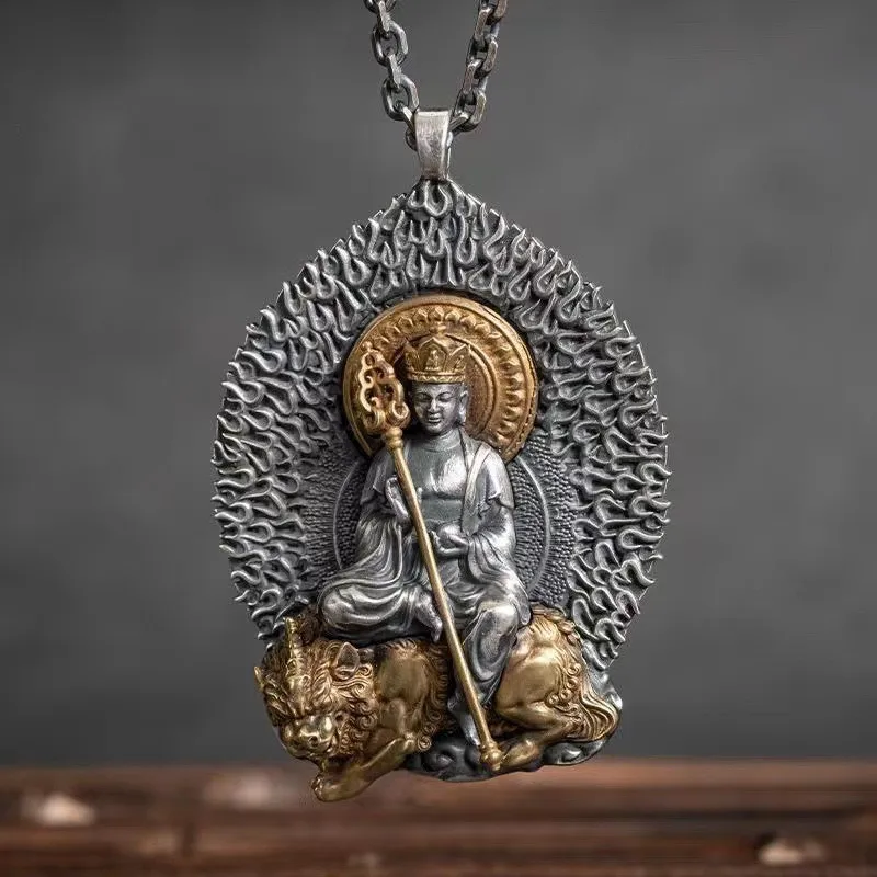 

New Vintage Ksitigarbha Bodhisattva Necklace Men and Women Patron Saint Amulet Pendant Buddha Hand Peace Amulet Jewelry Gift