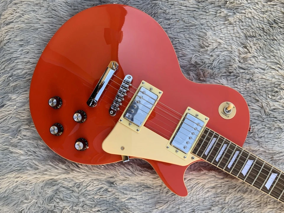 В наличии Гитара на заказ корпус и гриф из красного дерева с ладовым бинтом Top G Les