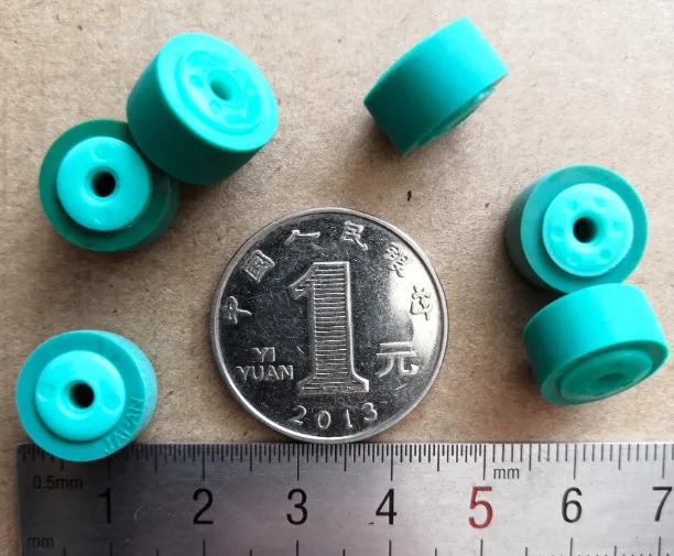 

5pcs 13mm*8.5mm*2.5 car retractor press belt pulley deck audio pressure recorder press cassette deck pinch roller tape Card Seat