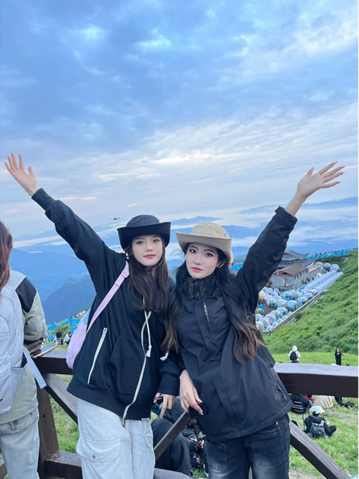 Женская летняя тонкая куртка для скалолазания Три в одном от солнца