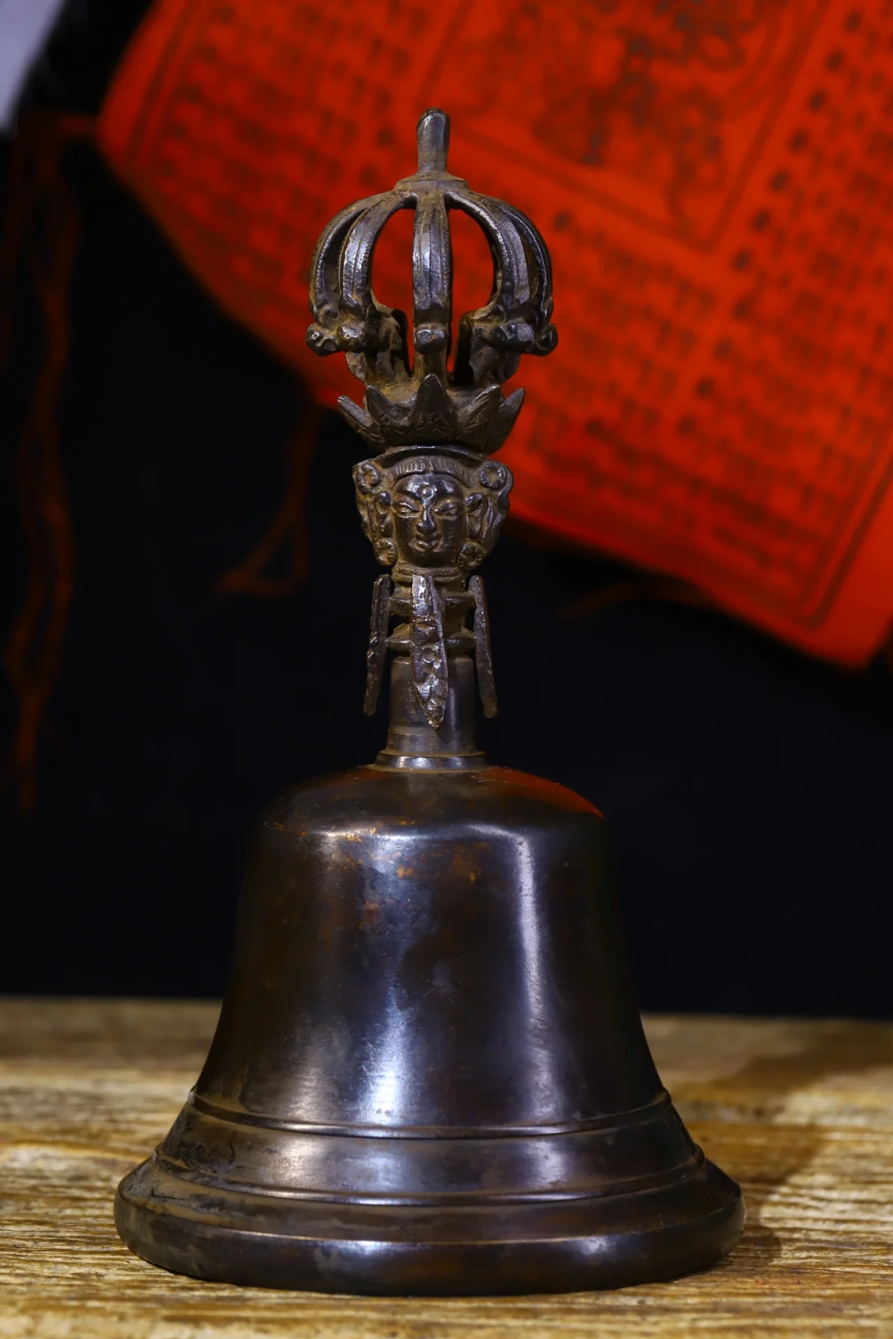 

7" Tibetan Temple Collection Old Bronze Three-faced Buddha head Nine-strand Vajra rattle bell Buddhist niche Town house Exorcism