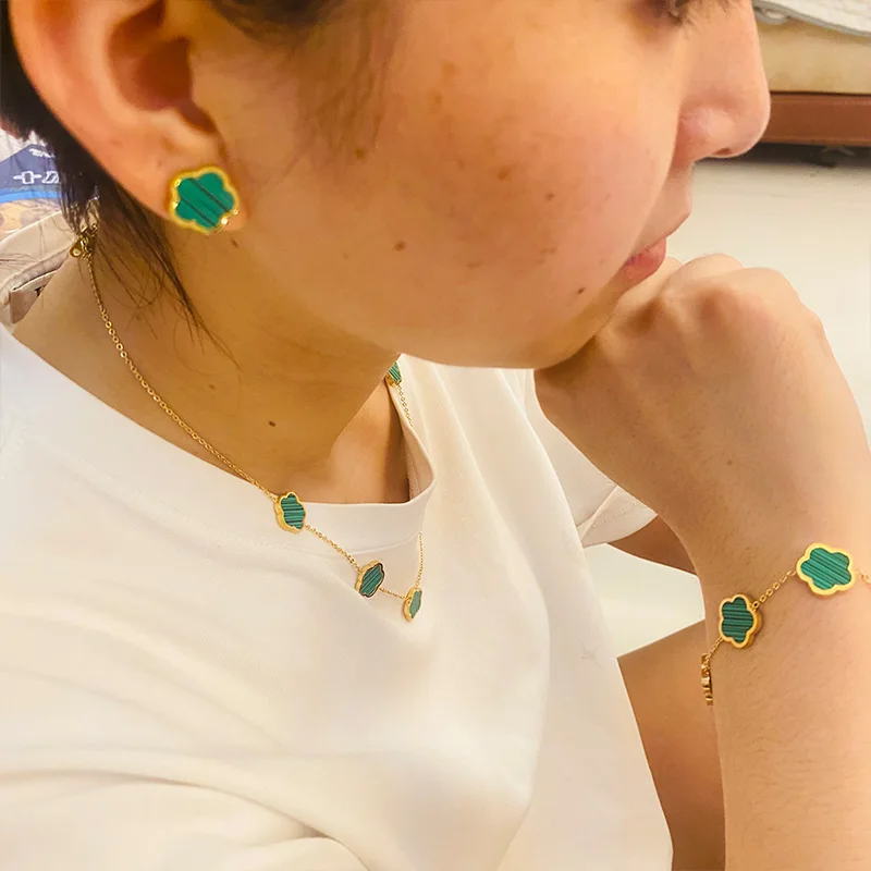 Комплект украшений из нержавеющей стали CDD