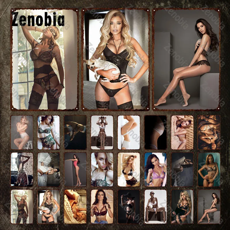 Модель нижнего белья с металлическим знаком для привлекательной девушки