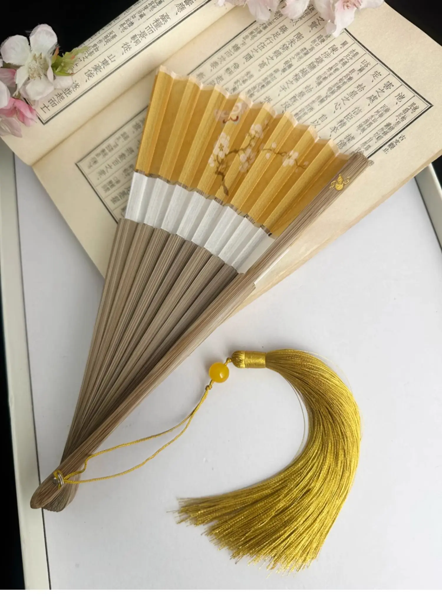 Женский складной веер новый летний подходящий в стиле Ципао для танцевальной