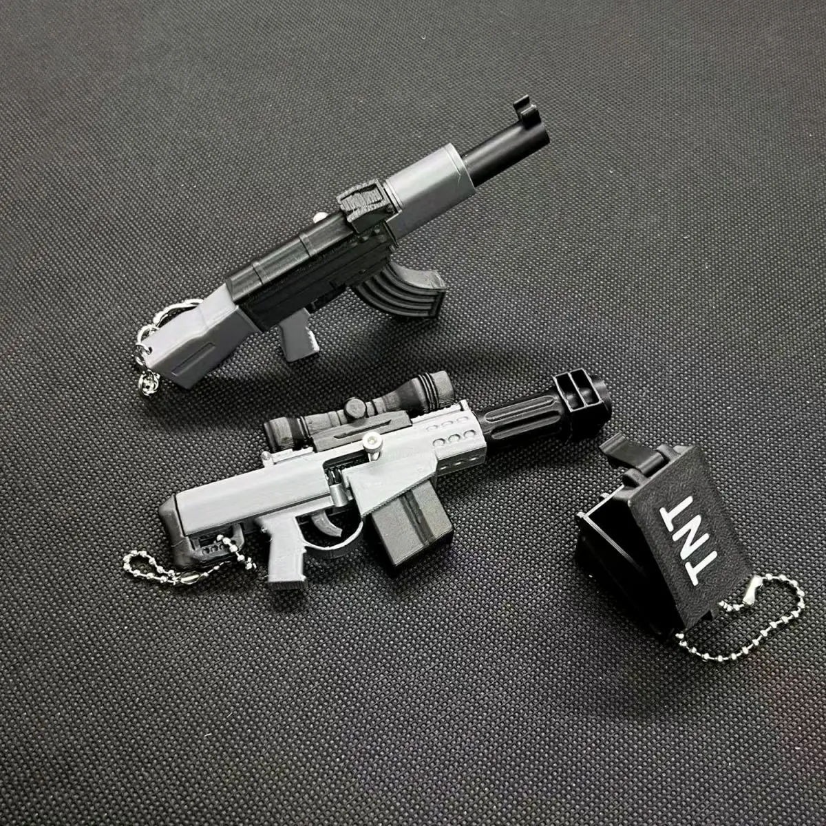 Фото Хит продаж: 3D-печатные мини-пистолеты M90 и AK47, брелоки-подвески для сумок, игрушки-антистресс, необычные подарки для детей и взрослых №4