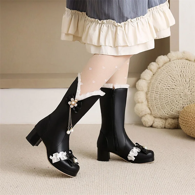 

Women Cute Round Toe Black Lolita High Quality Plus Size Comfort Boots Lady Casual Elegant Leather Boots Botas Femininas E666