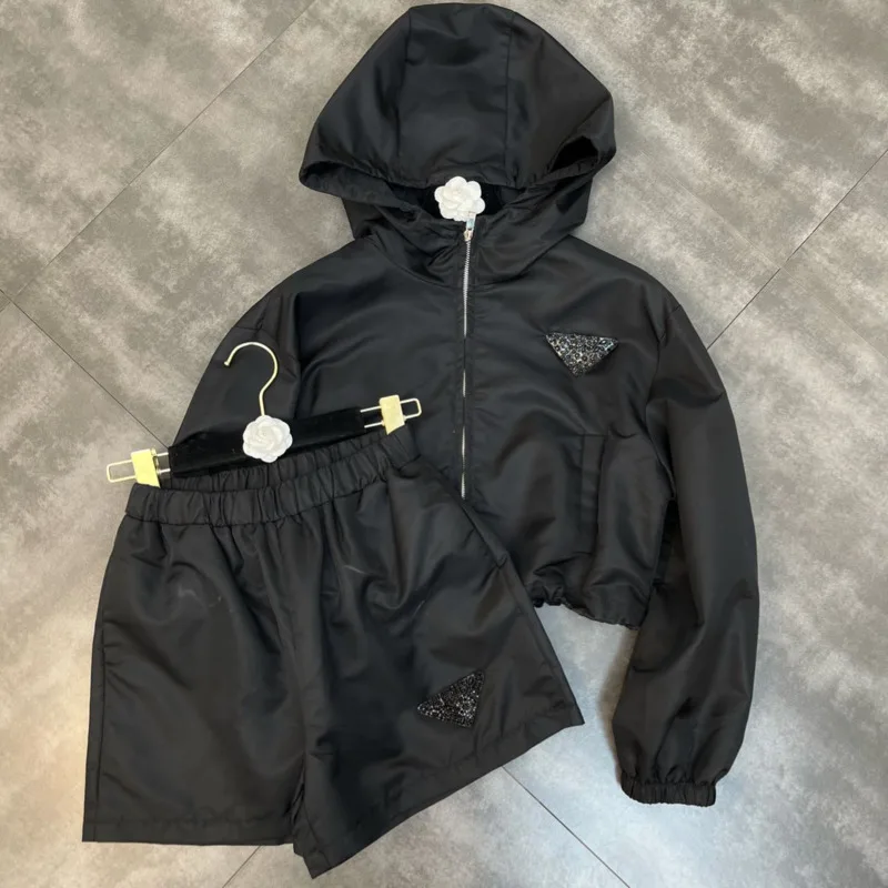 

PREPOMP 2022 Spring New Arrival Long Sleeve Hooded Diamonds Jacket Elastic Waist Shorts Two Piece Set Women Black Outfits GD952