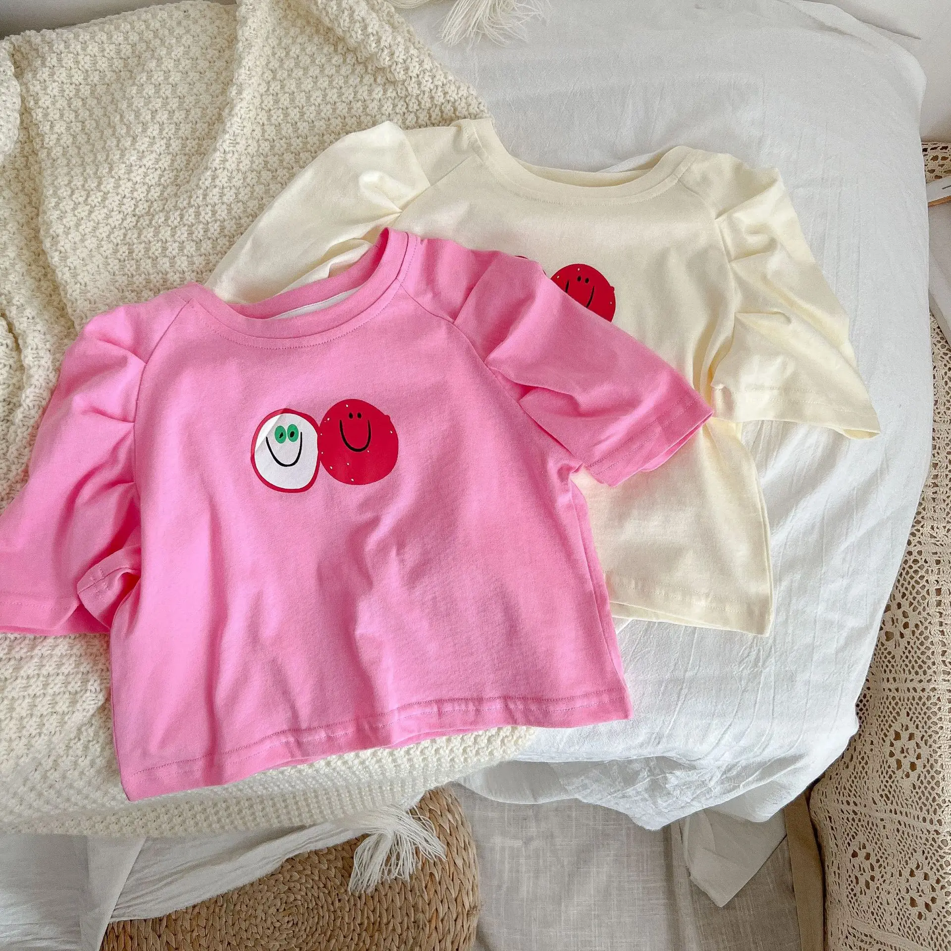 

Футболка с пышными рукавами для маленьких девочек Летняя милая детская одежда для малышей хлопковые футболки с короткими рукавами модные д...