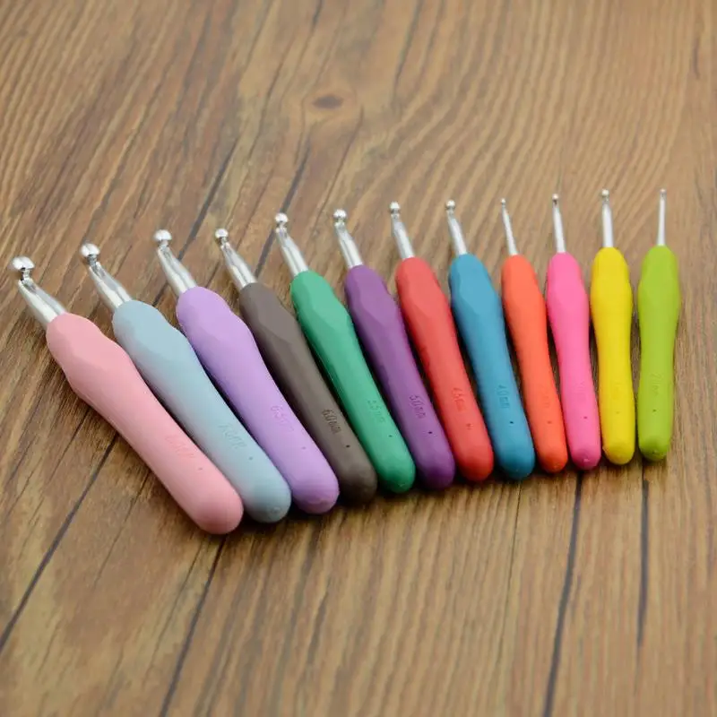 

2-8mm Rubber Handle Crochet Hooks Needles Grip Ergonomic Handle Knit Weave Craft Yarn Sewing Tools Crochet Knitting Needles