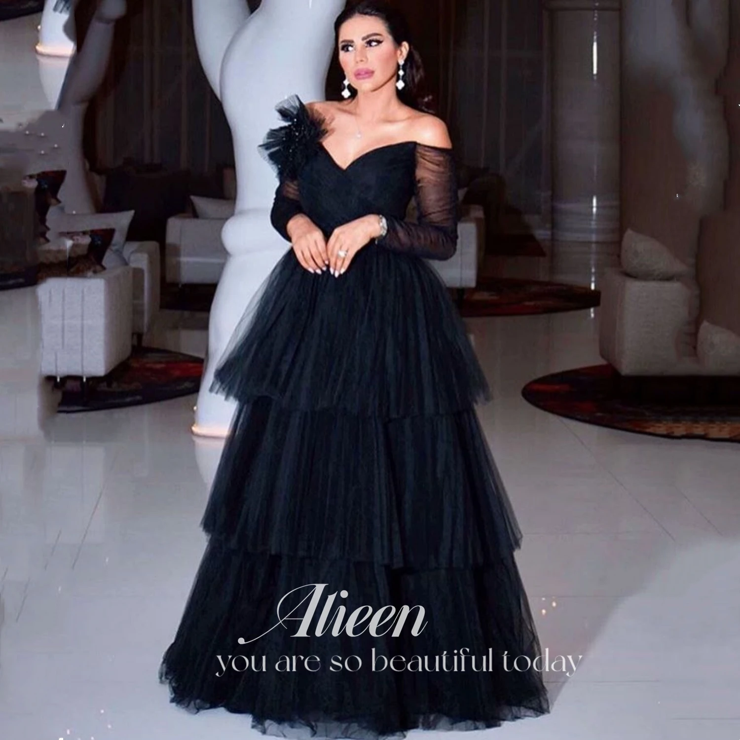 

Sexy Black Tiered Off The Shoulder Evening Dress Women Long Sleeves A-Line Prom Party Gown Homecoming Sweetheart Robe De Soiree