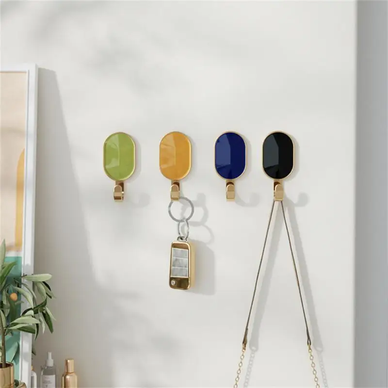 

Multi-color Collocation Couple Hang At Will Scenario Application Hook Suction Cup Waterproof And Moisture-proof No Need To Punch