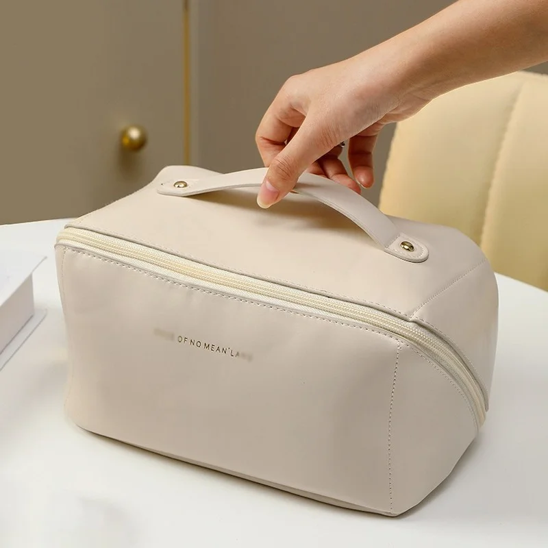 Fashion Large Capacity PU Leather Tote Cosmetic Bag Korean Brown Waterproof Makeup Case Travel Washing Storage Bags New 2022
