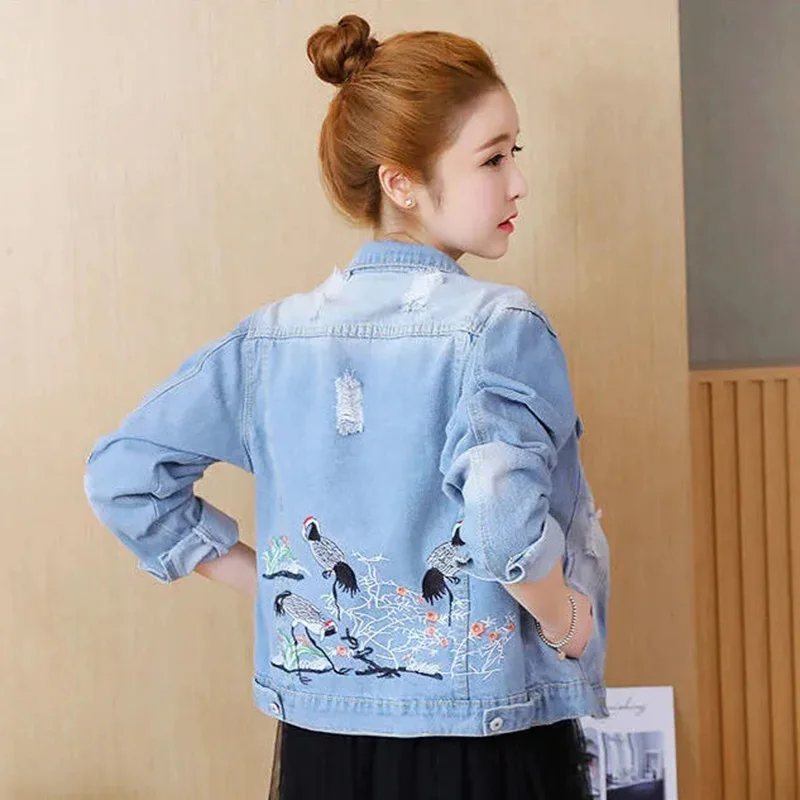 2022 Spring Autumn New Denim Jacket Womens Korean Fashion All-match Jeans Jacket Women Embroidered Short Hole Casual Outerwear