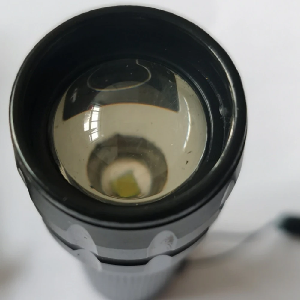 Hot Sale Durable And Practical High Performance Bike Torch LED Flashlight Black Cycling Manual Mechanical Focus