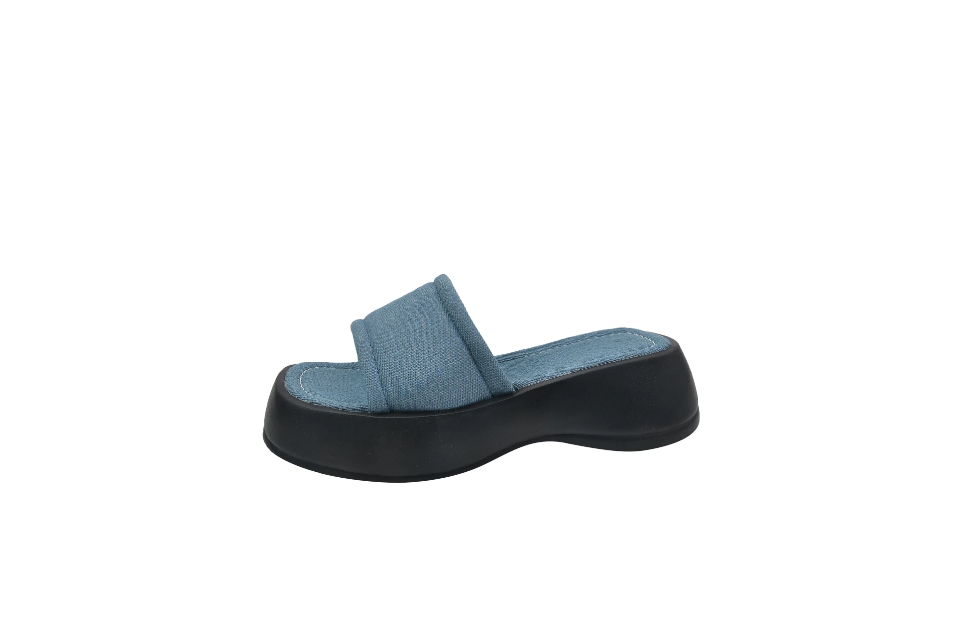 Women's summer outside wear 2023 new Korean version of everything with thick bottom muffin flip-flops holiday leisure high heels