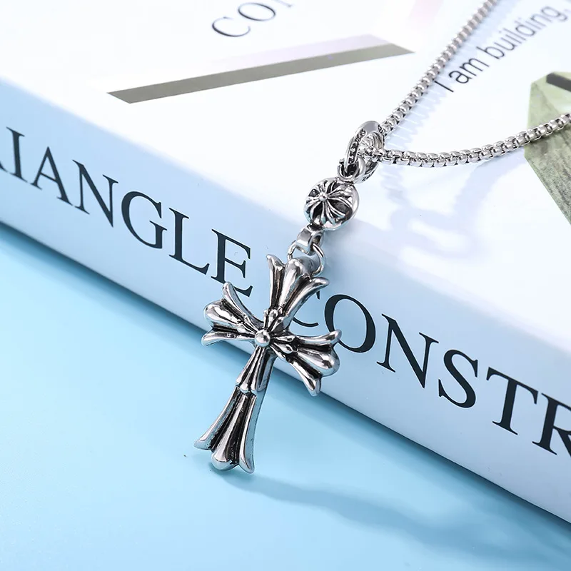 

Classic Cross Pendant Necklace Fashion Hip-hop Punk Style Couple Chain Necklace CH Accessories