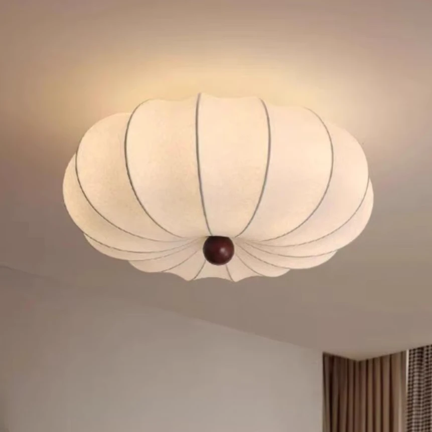 Фото Японский винтажный шелковый потолочный светильник в стиле ваби-саби с LED-подсветкой для спальни и столовой, кремовый дизайн, домашний декор в античном стиле. ‌ №5