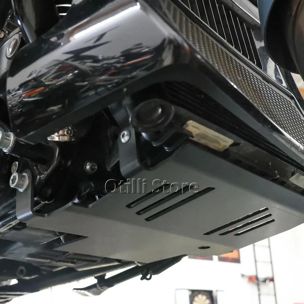 Фото База двигателя Защита шасси Защитная пластина Нижняя новая для CVO Road Glide FLTRXSTSE / Road Glide FLTRX / Street Glide FLH №3