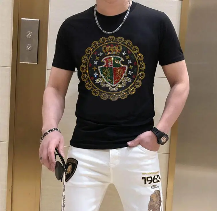 

Cotton T shirt Anime Short Sleeve Summer Rhinestones Designer for Men Diamond Casual Tshirts male
