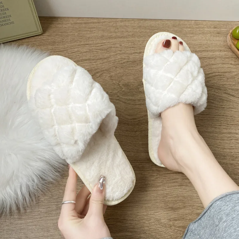 

COOTELILI 2022 New Fashion Warm Women House Slippers Warm Shoes Woman Slip on Flats Female Slippers Size 36-41