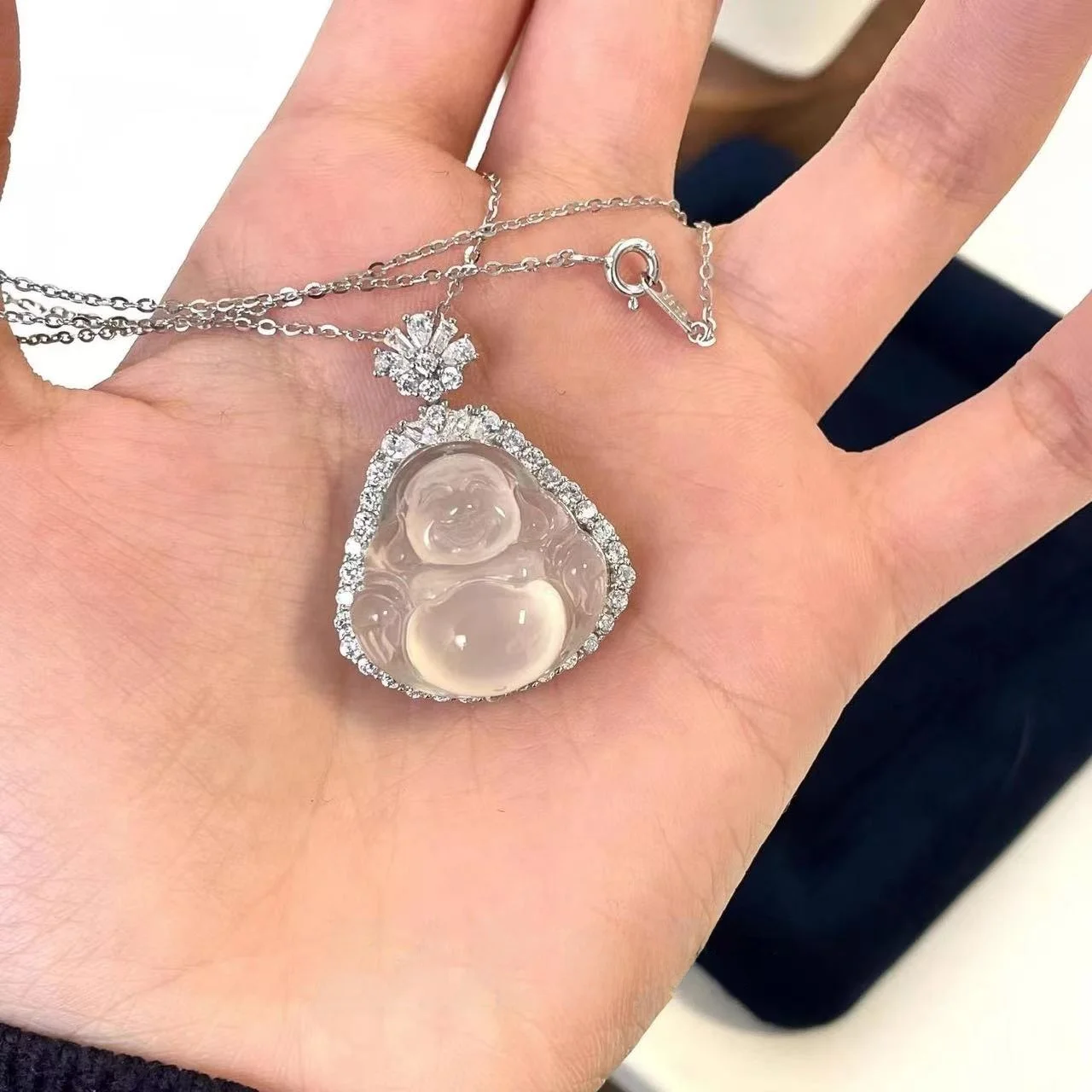 Ожерелье с подвеской Будды из имитации льда халцедона женское ожерелье 2024 новое