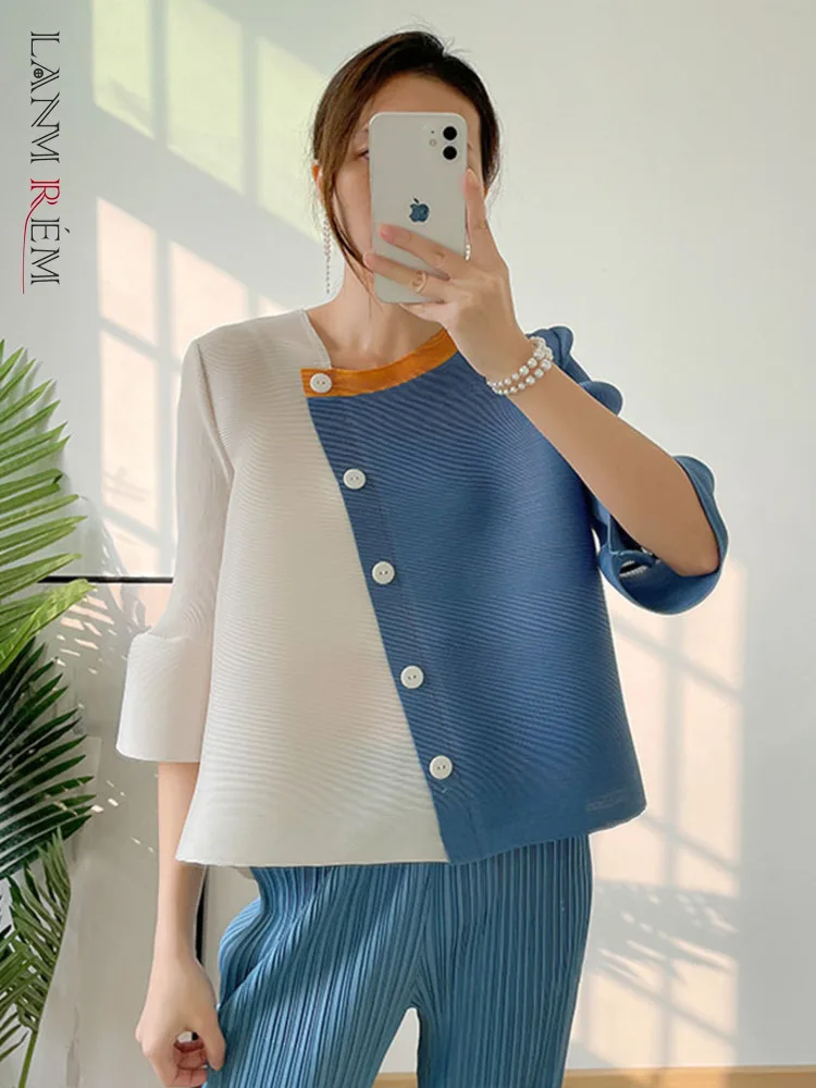 

LANMREM Pleated Irregular Shirts For Women Patchwork Round Collar Casual Office Lady Fashion 2022 Autumn 2N104