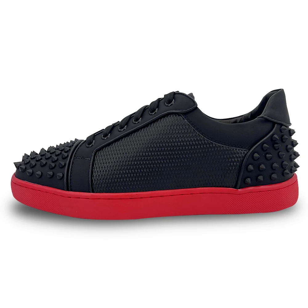 

Luxury Spikes Designer Casual Shoes Red Bottom Calfskin Leather Low Tow Sneakers Women Men Couple Platform Sport Shoes Trainers