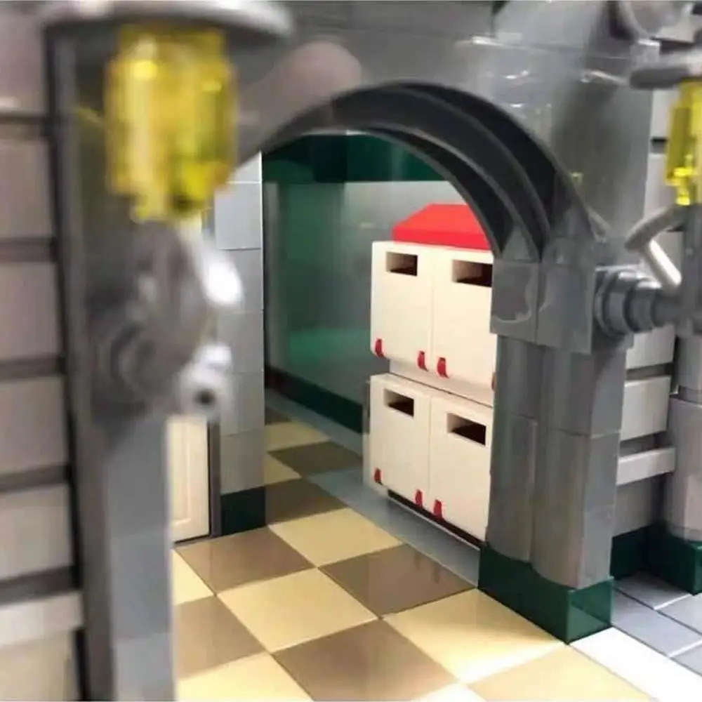 2462 шт. Expert Modular Street View Green Grocer Классические апартаменты 15008 Наборы строительных