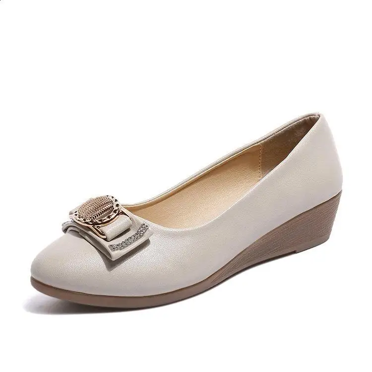 Женская обувь 2024 повседневные женские кроссовки с круглым носком Modis бантом