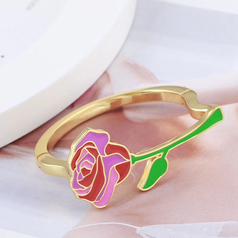 

Европейский и американский цветной эмалевый глазурь романтический цветок Роза Мори стиль открывается красивый браслет для женщин