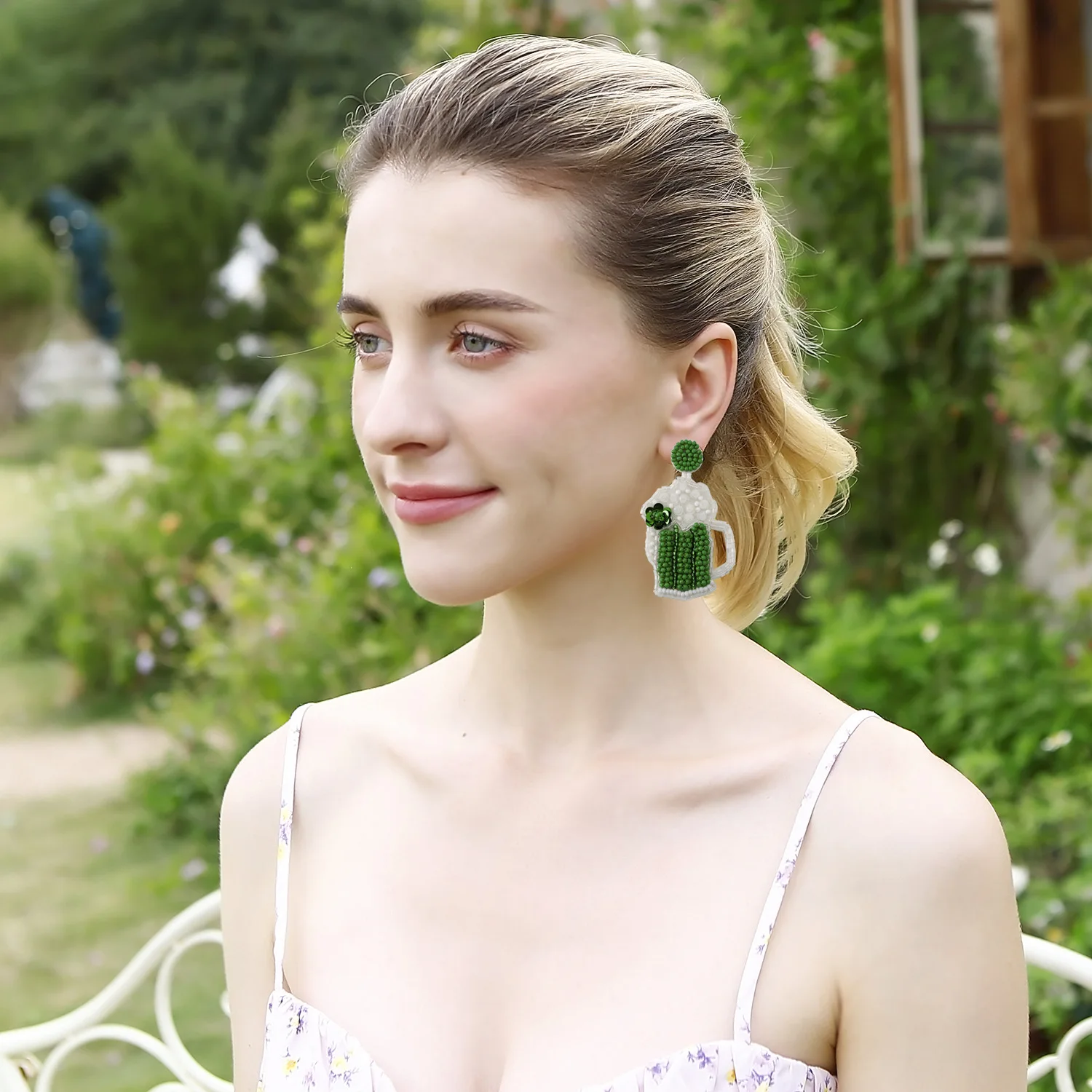 

2023 New Green Beer Cup Earrings Hand woven European and American St. Patrick's Day Japanese Rice Ball Earrings