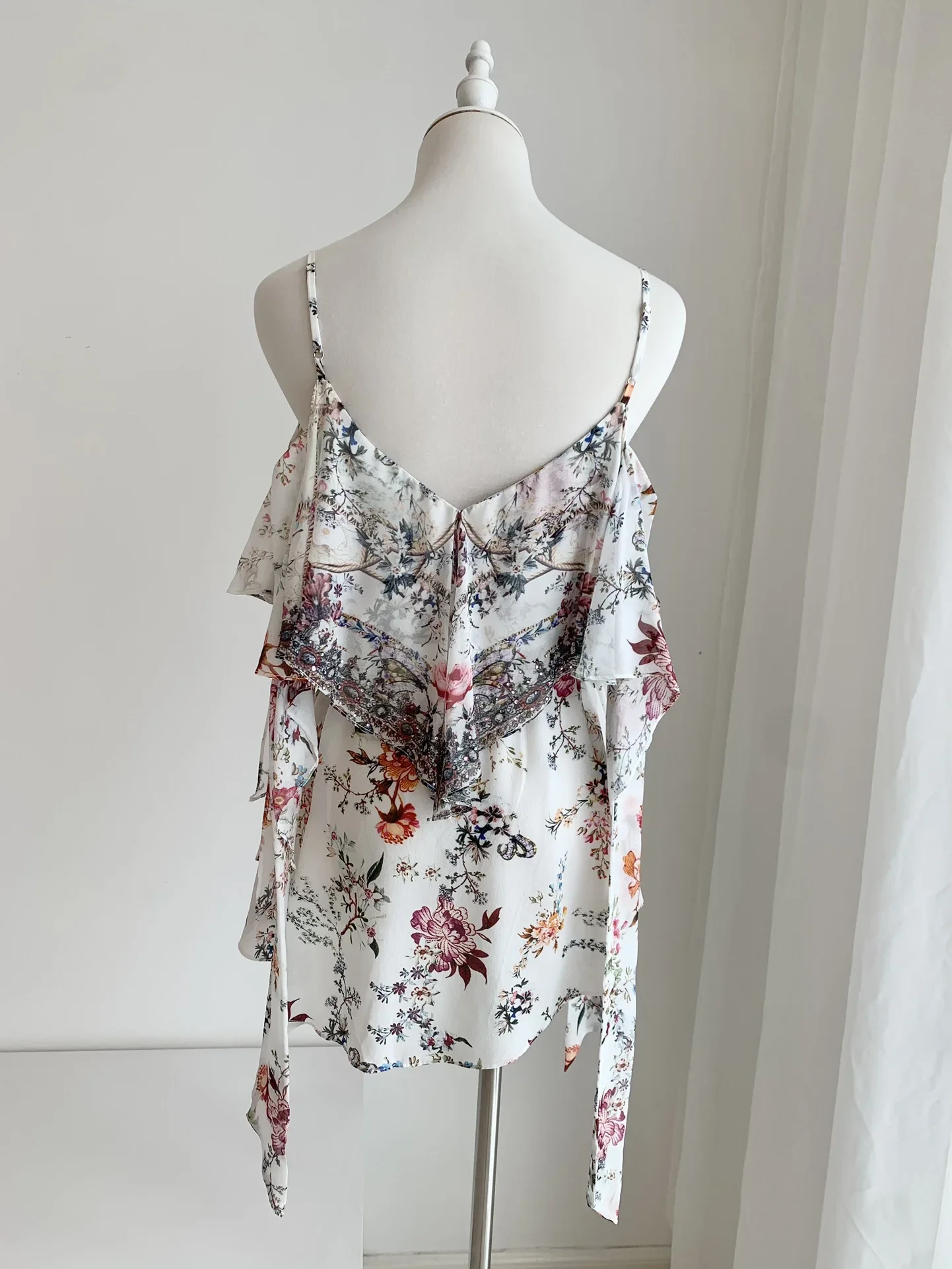 Женская блузка с цветочным принтом 100% шелк открытыми плечами и V-образным вырезом