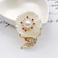 natural shell flower brooch womens fashion luxury shiny pearl brooch pins suit coat versatile accessories
