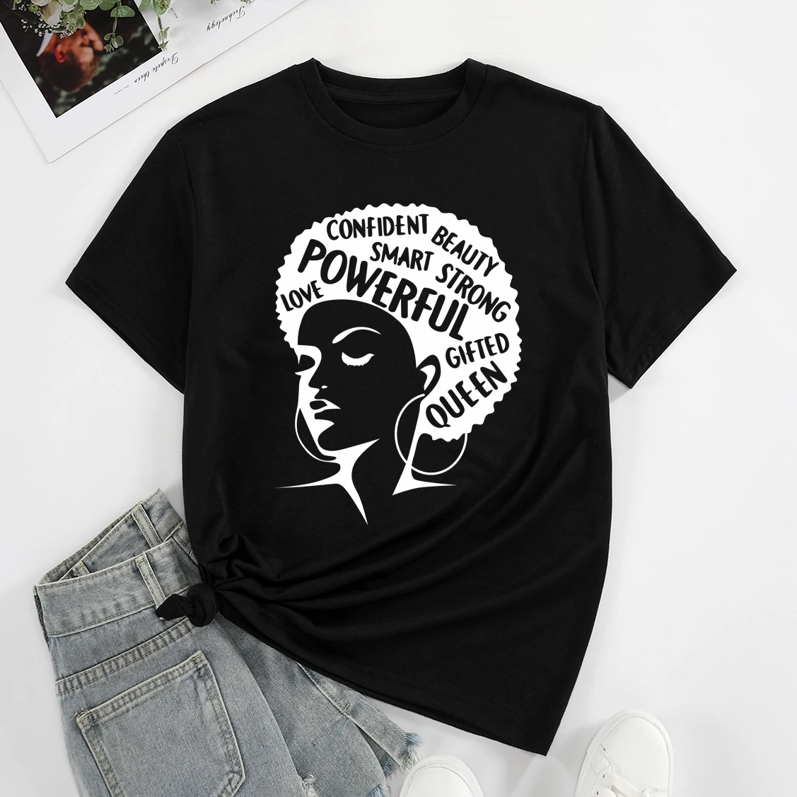 Женская футболка Onseme черная с принтом