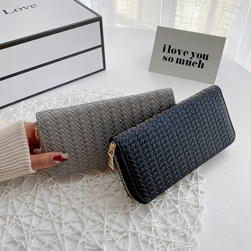 

2023 Women Weave Wallet Leather Wrist Handle Phone Case Long Section Money Pocket Pouch Handbag Women Purse Card Holder Wallet