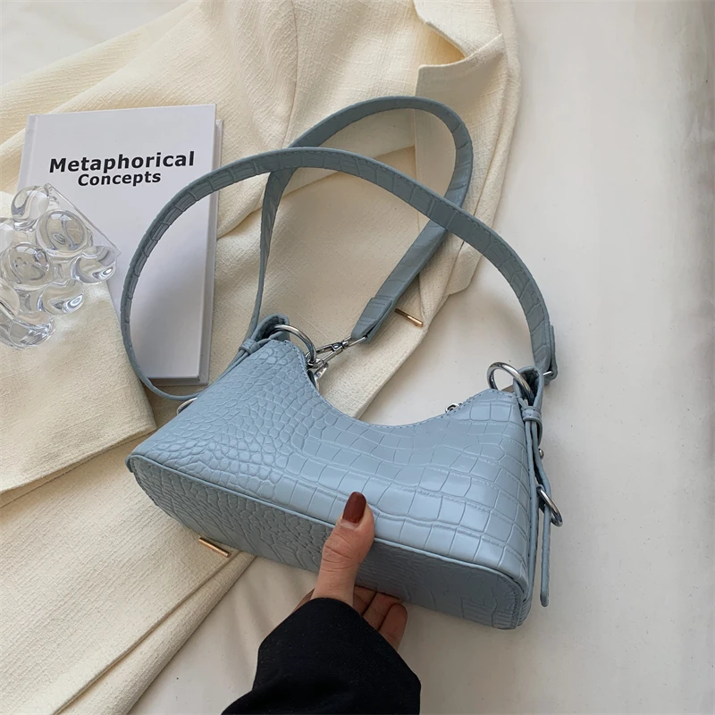 retro casual shopping bag fashion flowers women totes shoulder bags female quality leather solid color chain handbag for women free global shipping