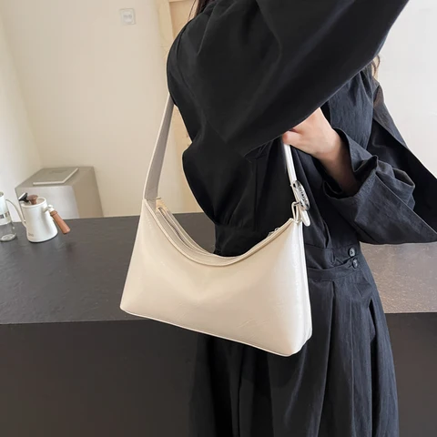 Small solid shoulder bags