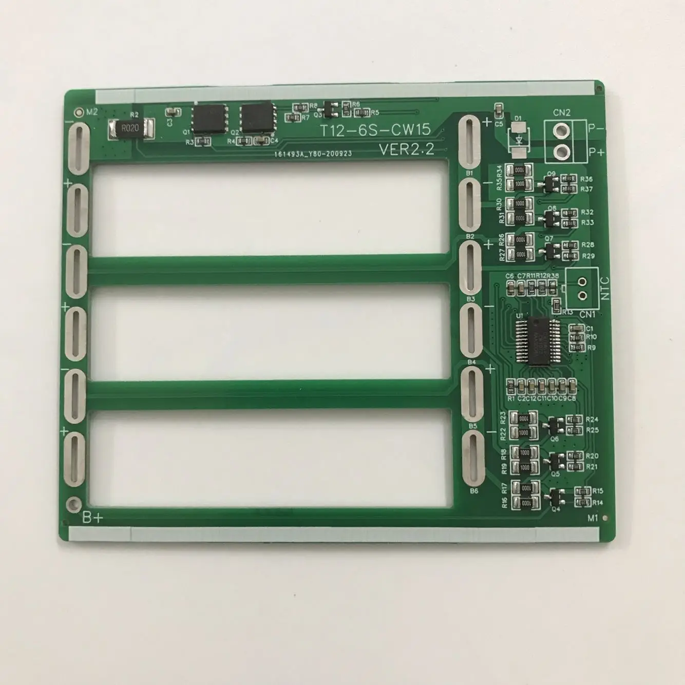 

Сварочный стол T12, литиевая батарея, версия 24 В, 6-струнная защитная пластина 18650 аккумулятора со сбалансированным корпусом из алюминиевого сплава 8838