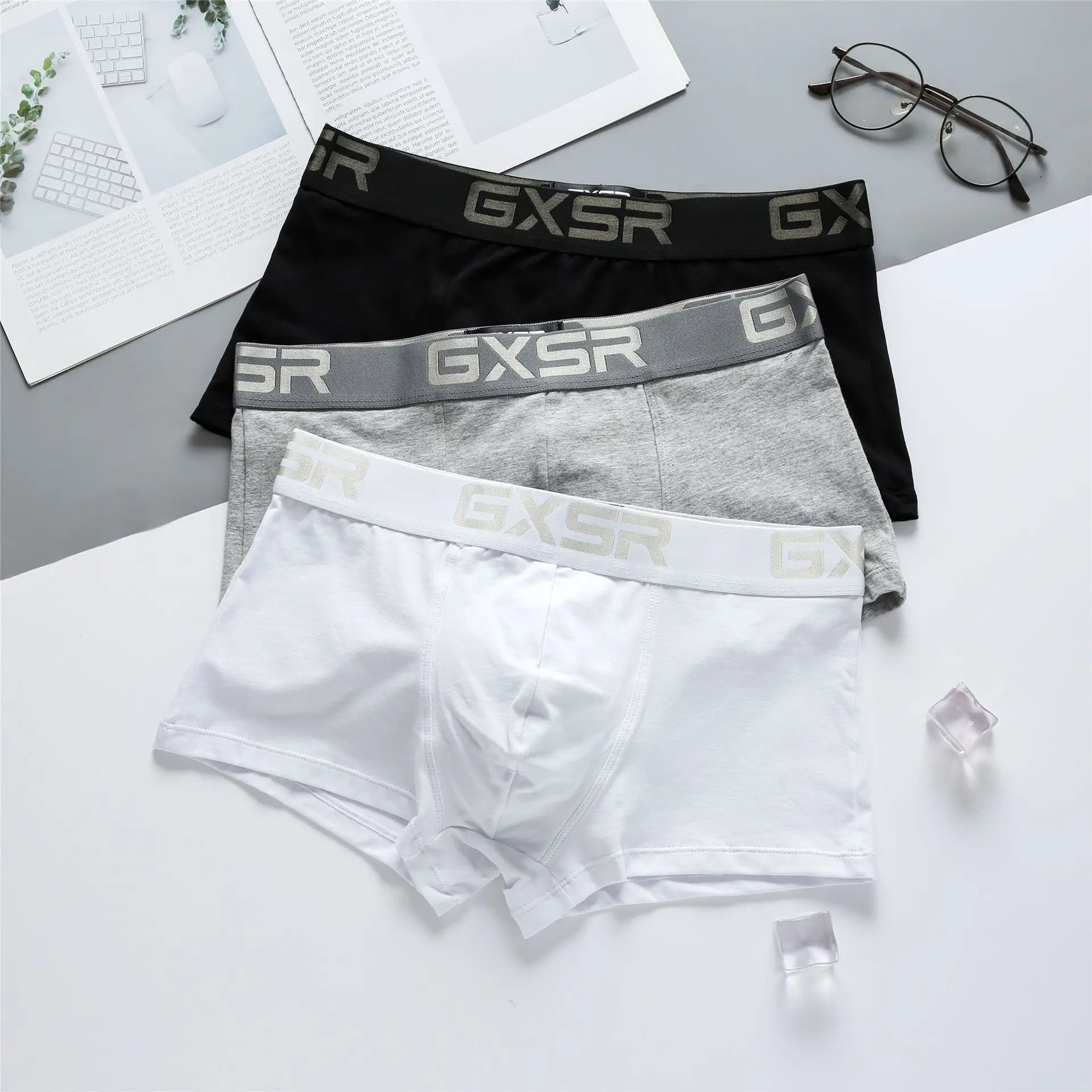 

Mens Underwear Comfortable Soft Boxer Briefs Low-Waisted Elastic Three-Dimensional Pouch Close-Fitting Underpants