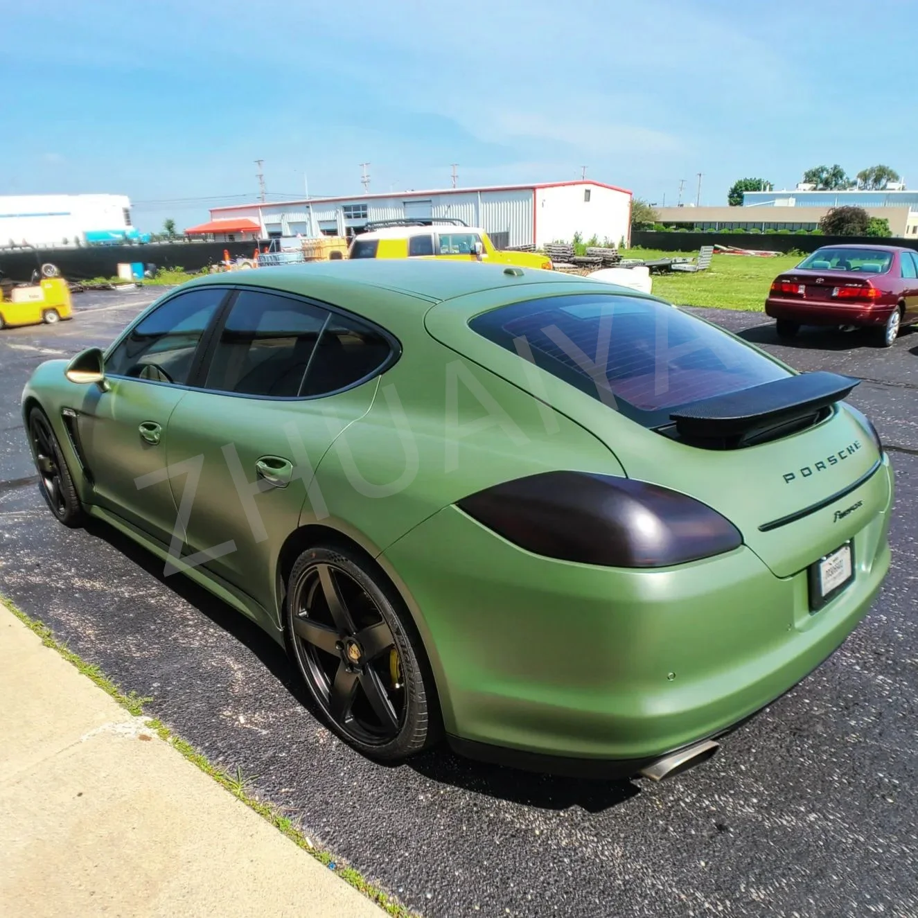 ZHUAIYA матовая зеленая виниловая пленка упаковочная яркая рулонное качество 152*18 м