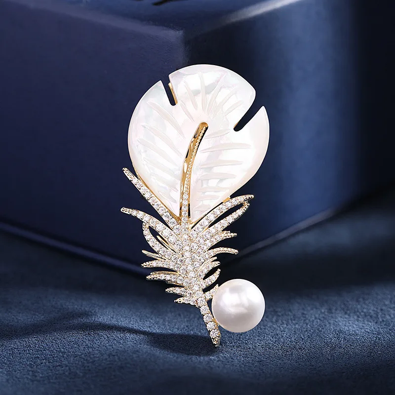 

Design Statement Feather Brooches Pins Micro Pave Cubic Zirconia Luxury Brand Corsage Jewelry Gold Plated Bouttoniere